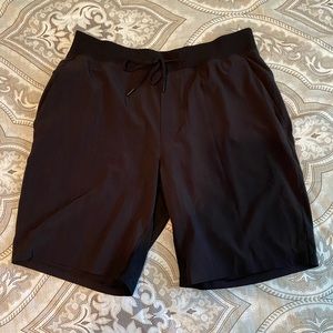 Lulu Lemon THE Shorts 9”